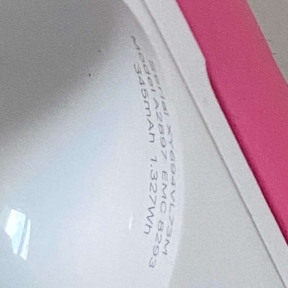 Apple AirPods A2897 3G MagSafe Charging CASE ONLY - Picture 10 of 12